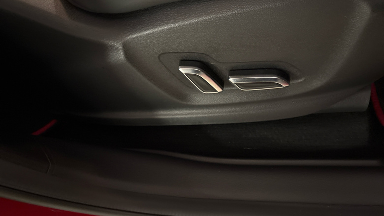 MG HS 1.5 T-GDI Trophy 5dr Petrol Hatchback